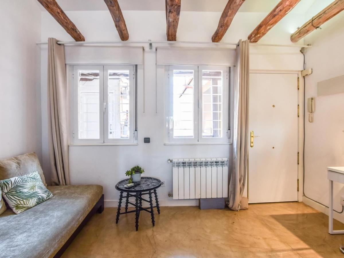 Apartamento En La Plaza De Lavapies Para 4 Personas Madrid Exteriér fotografie